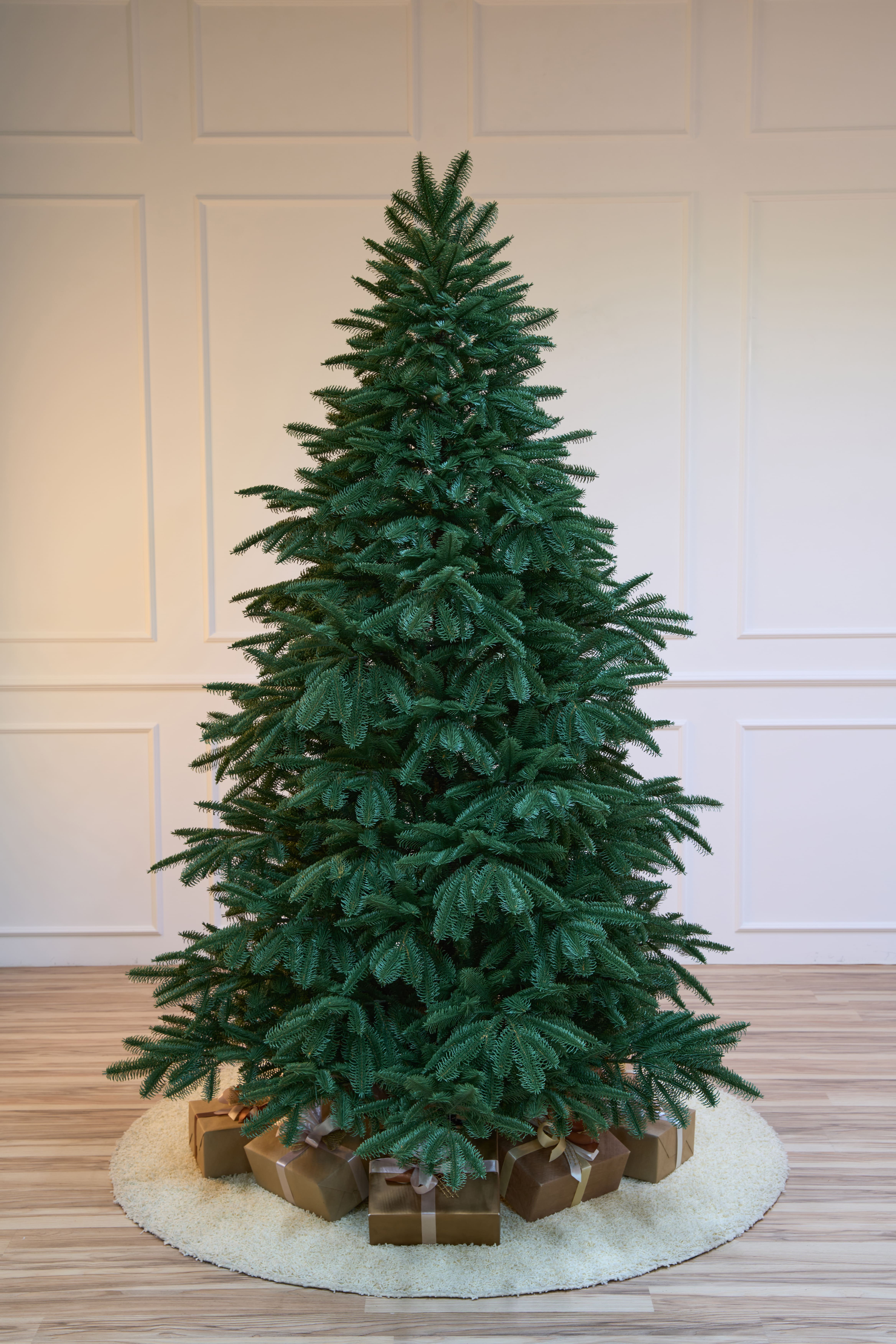 Ель литая Нобилис