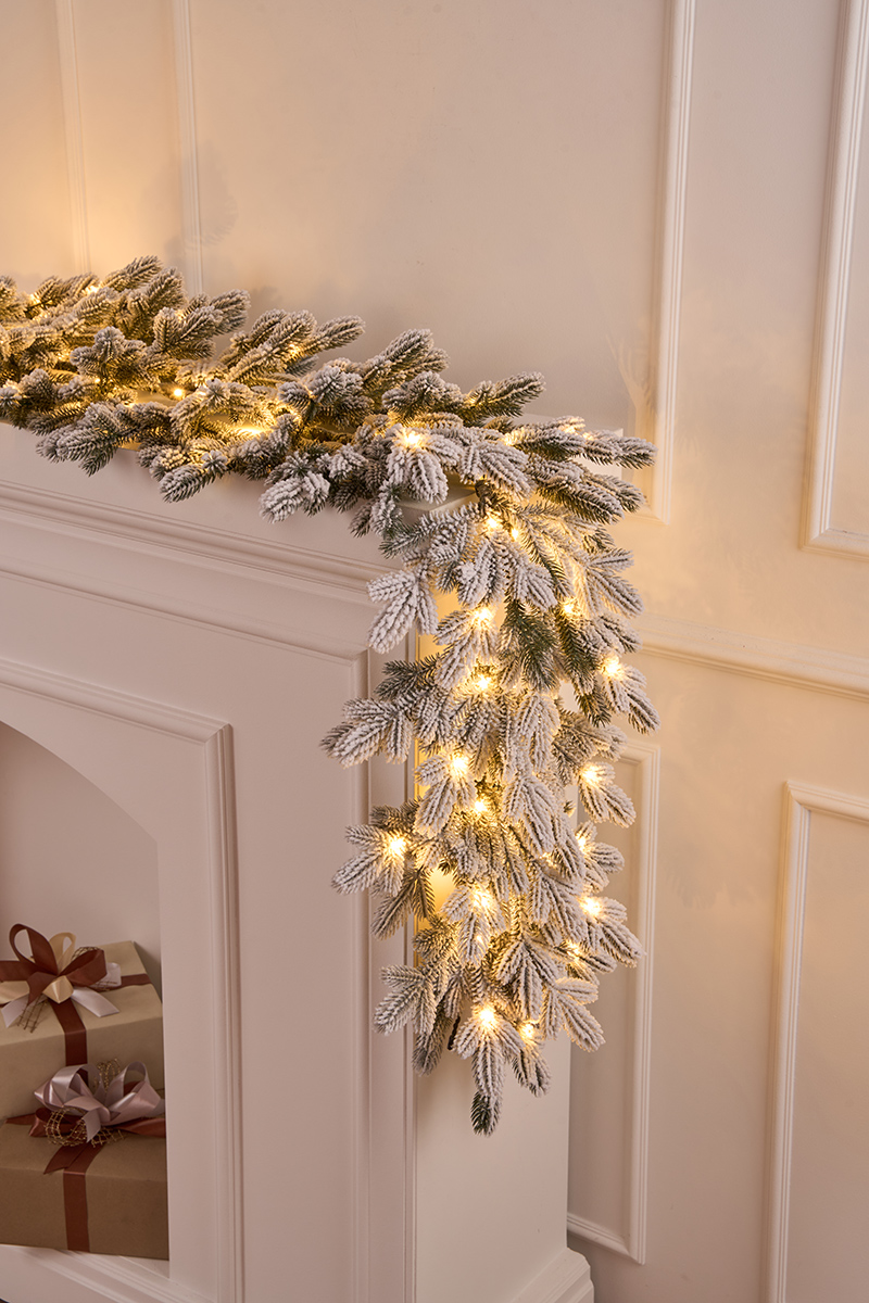 Гирлянда рождественская Версальская заснеженная с лампочками