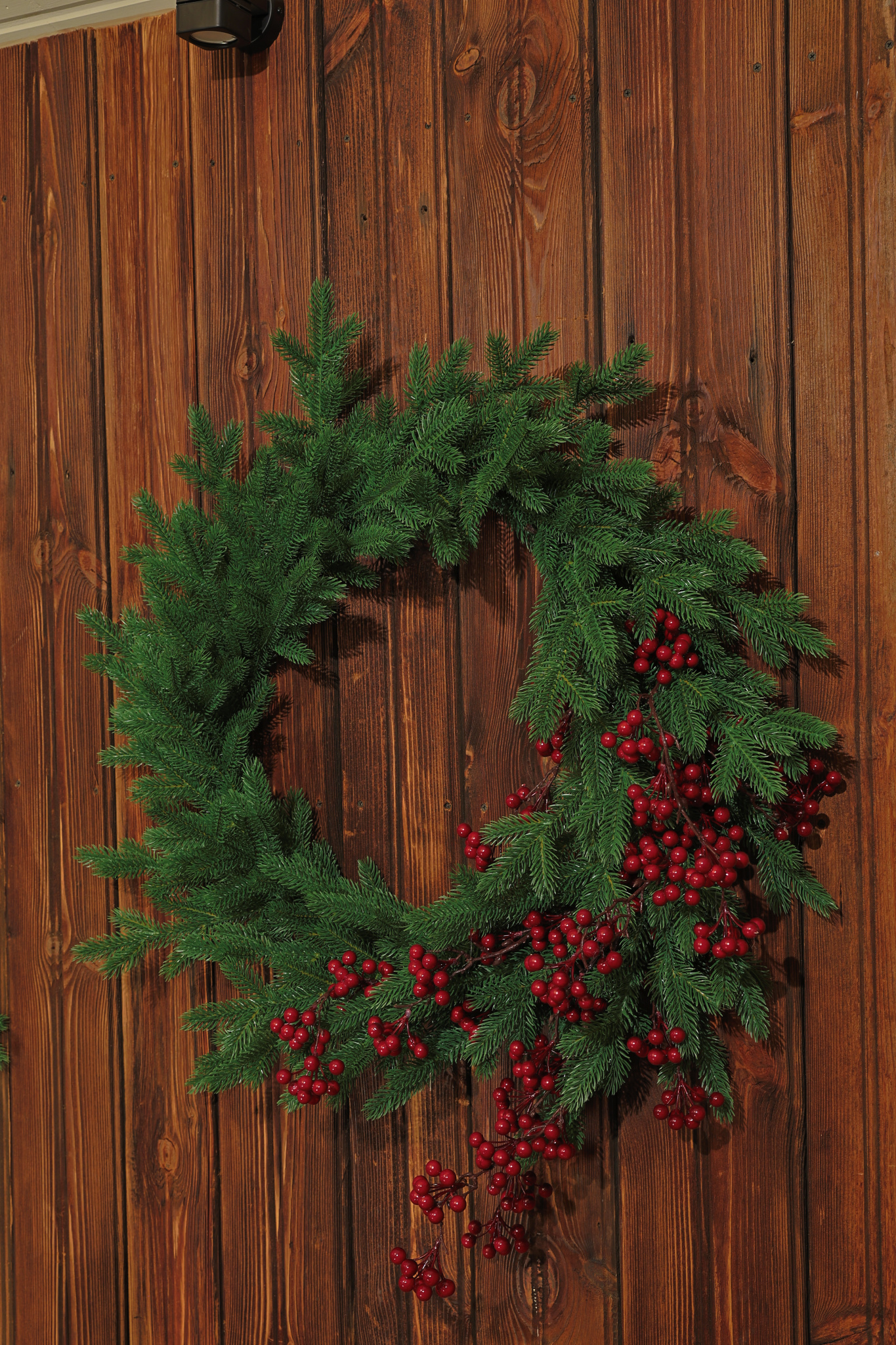 Лестница украшенная венками