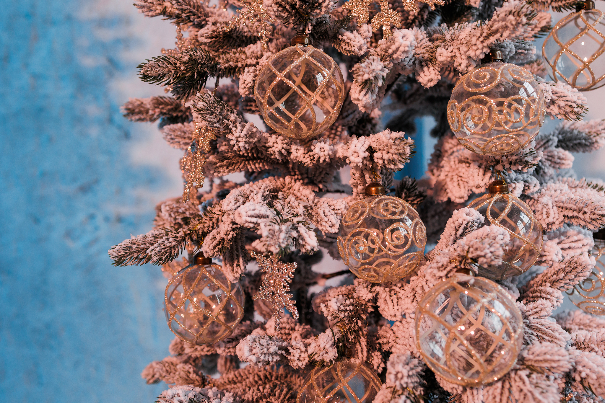 Рекомендации для заснеженных ёлок Max Christmas