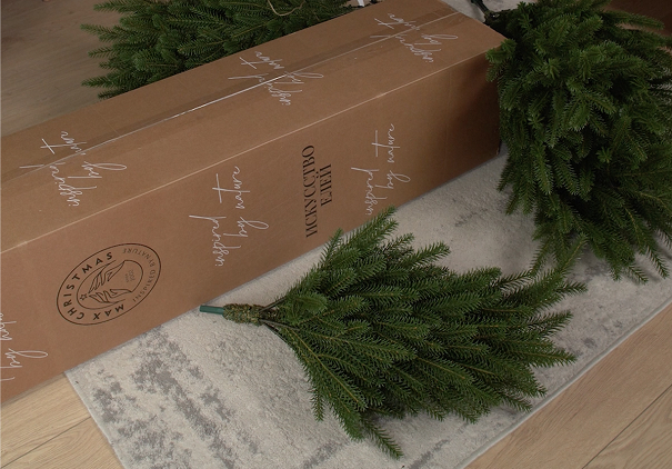 Распаковка ёлки Max Christmas