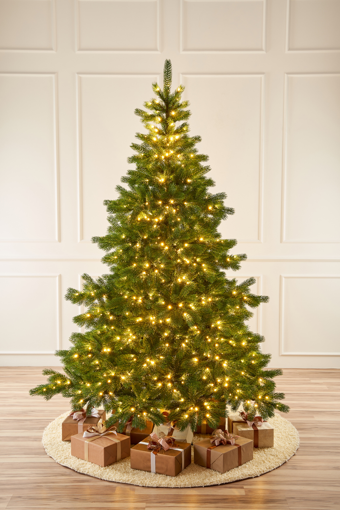 Елка с лампочками Монблан Элитная