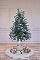 Ель искусственная Аркадия иней