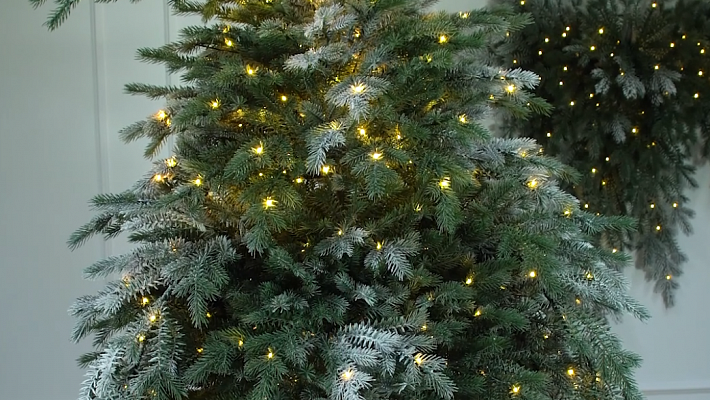 Ель искусственная Фиджи иней с лампочками