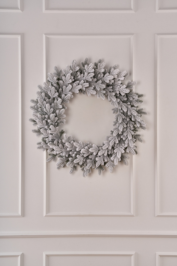 Венок рождественский заснеженный Византийский