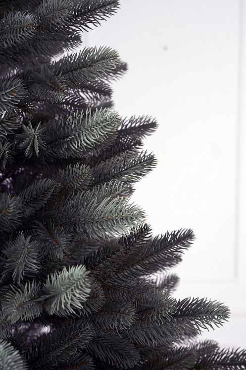 Ель литая Коломенская голубая