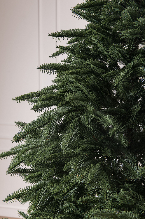 Ель литая Нобилис