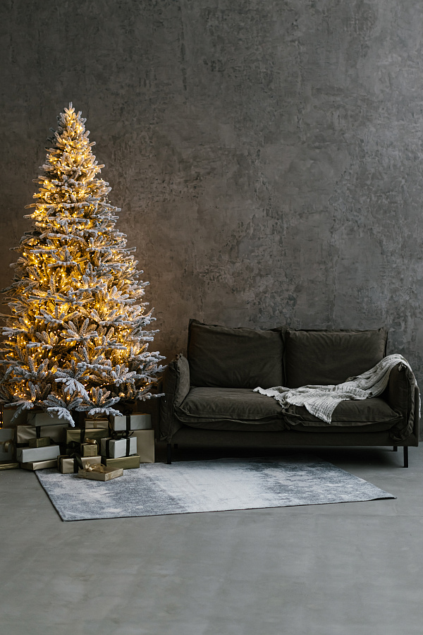 Ель искусственная заснеженная Орловская