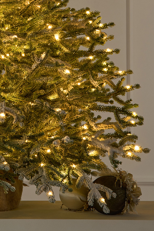 Ель Эми настольная иней с лампочками
