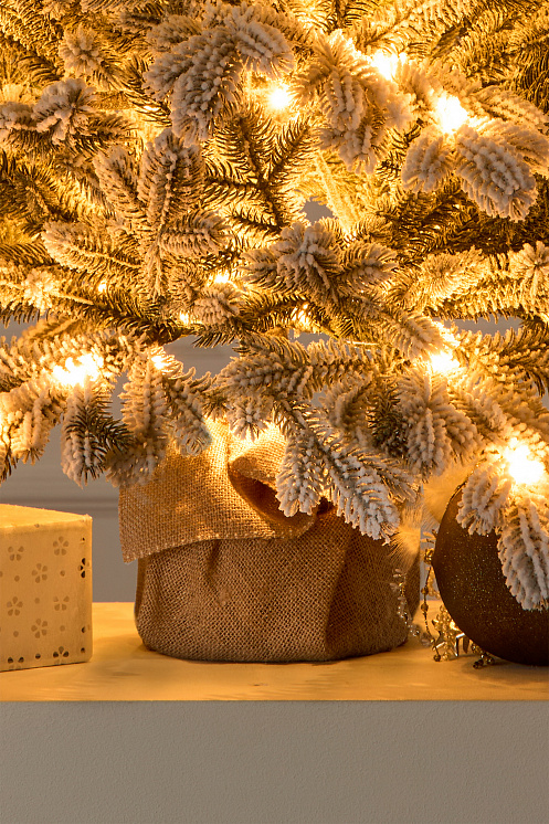 Ель настольная Византийская заснеженная с лампочками