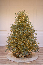 Ель голубая с лампочками литая Арко Элитная