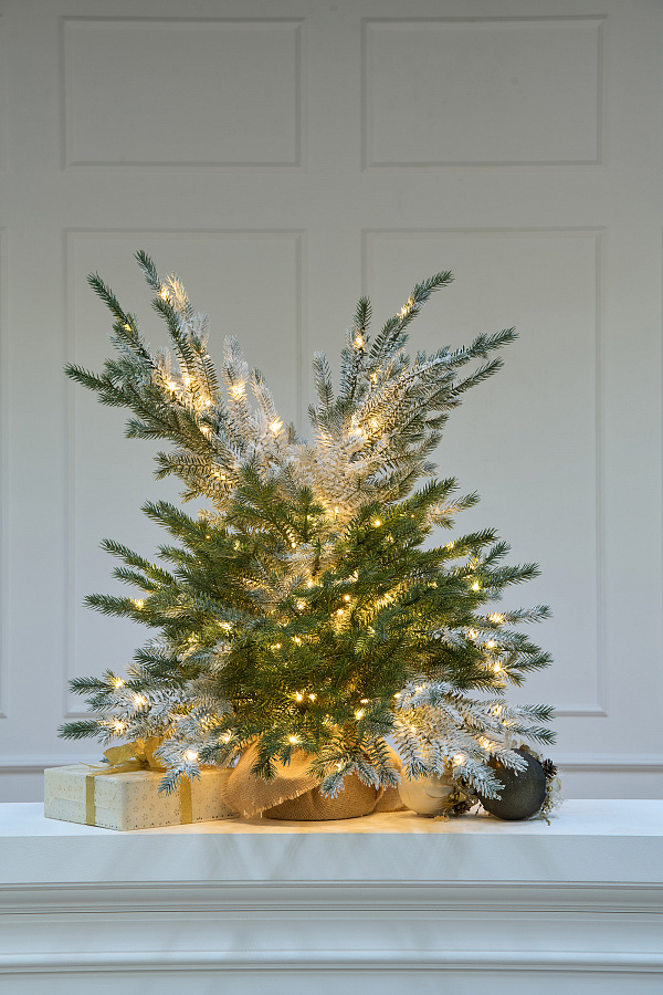 Ель Шуша настольная иней с лампочками