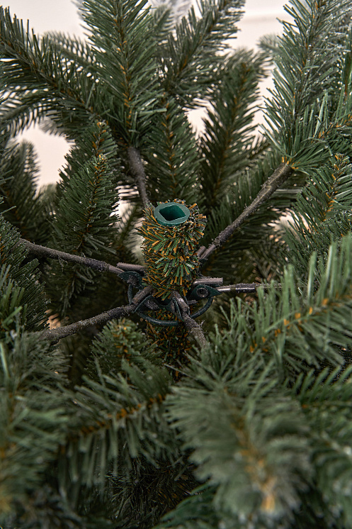 Ель искусственная премиум заснеженная Вологодская