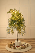 Ель искусственная заснеженная с лампочками Фиджи