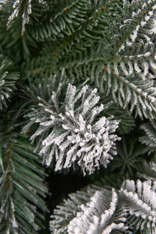 Ель искусственная премиум заснеженная Омская